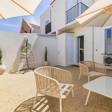 Apartament Sunny Patio And King Size Bed In Trendy Marvila *