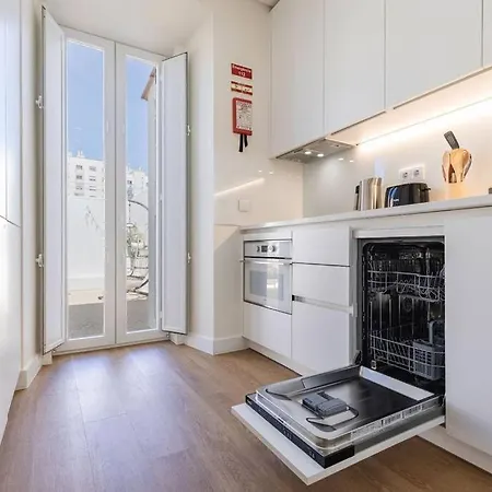 Apartament Sunny Patio And King Size Bed In Trendy Marvila *