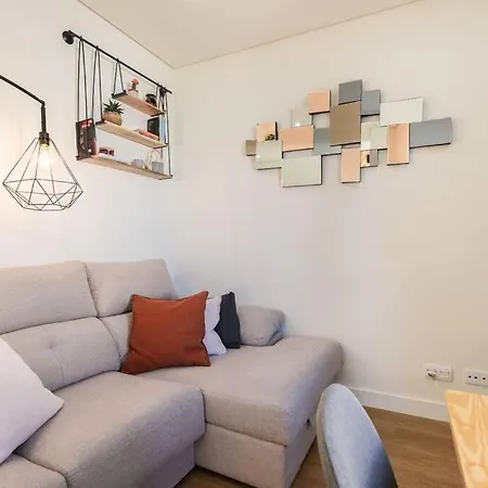 Apartament Sunny Patio And King Size Bed In Trendy Marvila